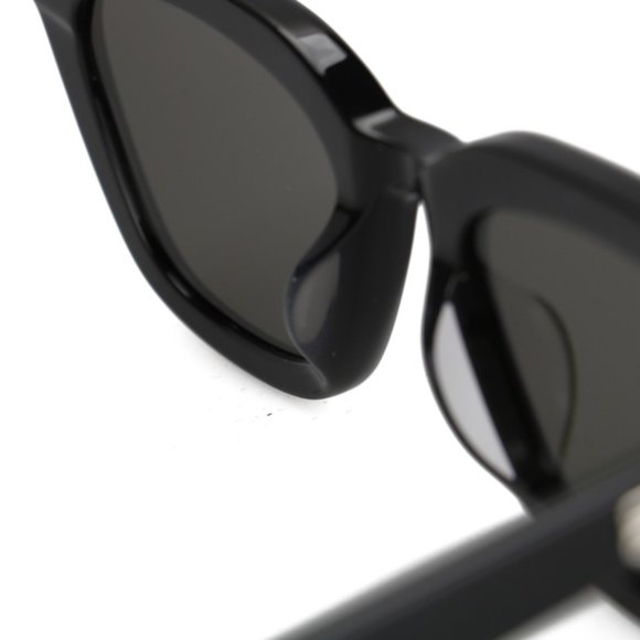 Gentle Monster 23ss HUE Stylish shades